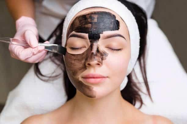 Carbon Facial Treatment: Benefits, Process & Results Explained